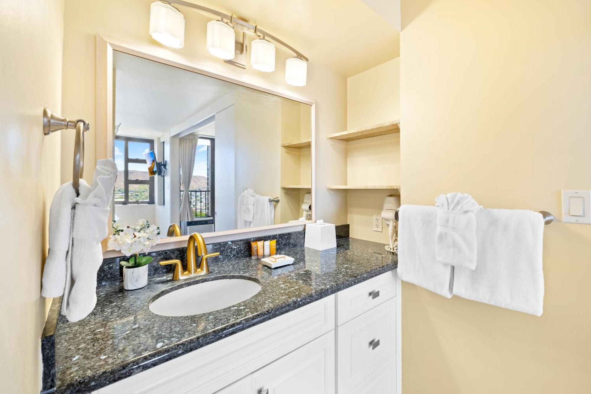 Diamond Head Views Retreat With Free Parking & Near Waikiki Beach! Honolulu Ngoại thất bức ảnh